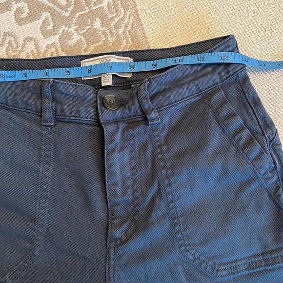 Fat Face Size 4 Short Blue Pants in EUC - Picture 5 of 7
